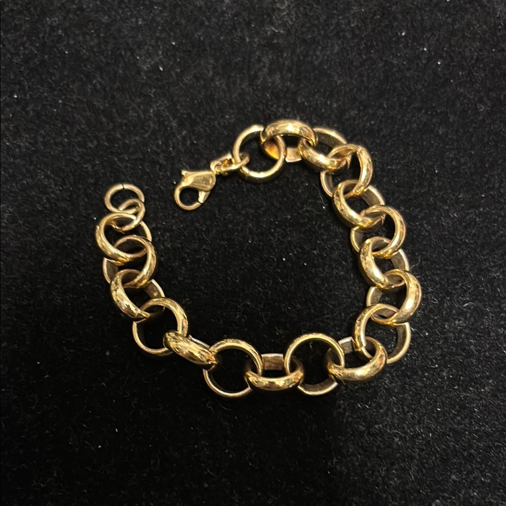 Monet Gold Chain-Link Bracelet with Lobster Clasp